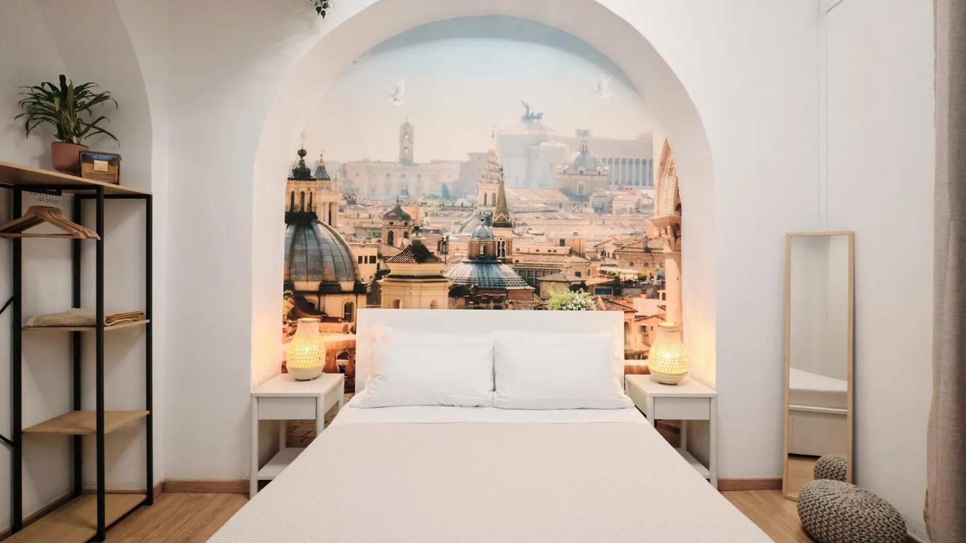 3' To Colosseum Bohemien Paradise Rome 0*,  Italy