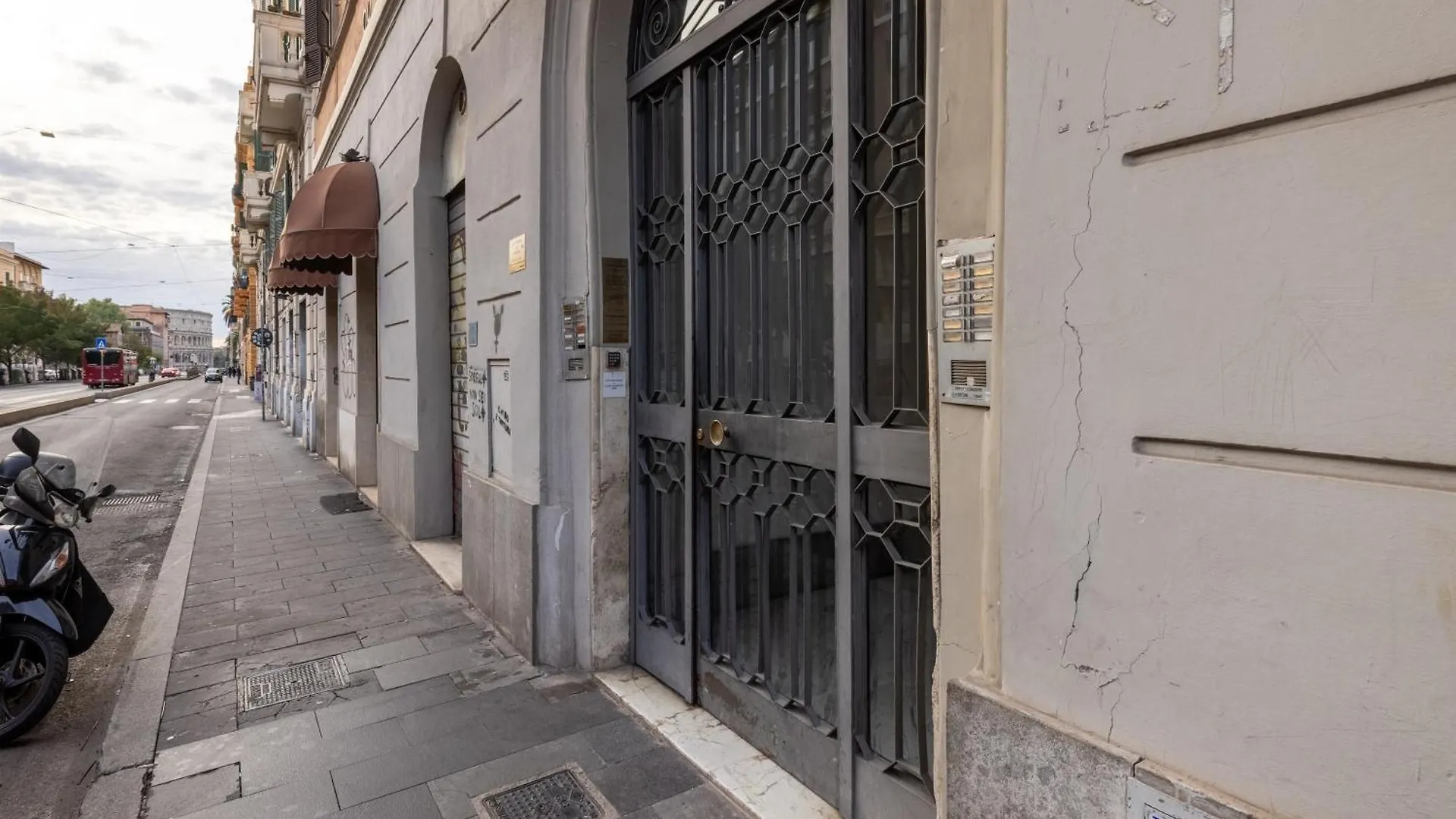 3' To Colosseum Bohemien Paradise Rome Apartment